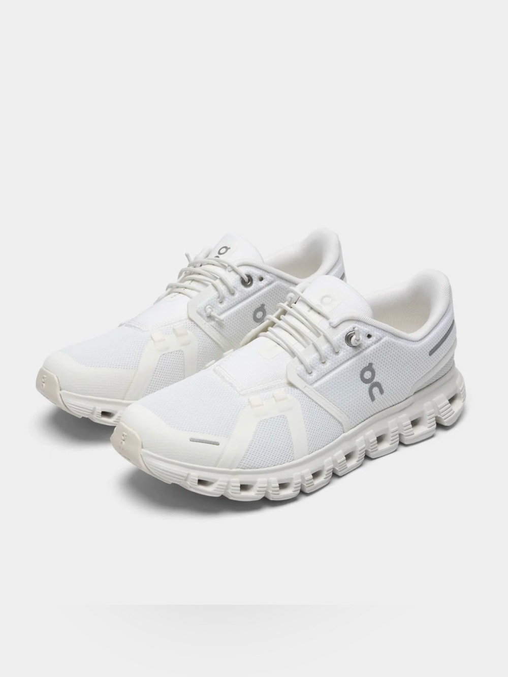 Women’s On Cloud 6 Running Shoes Size 8.5 White Like New